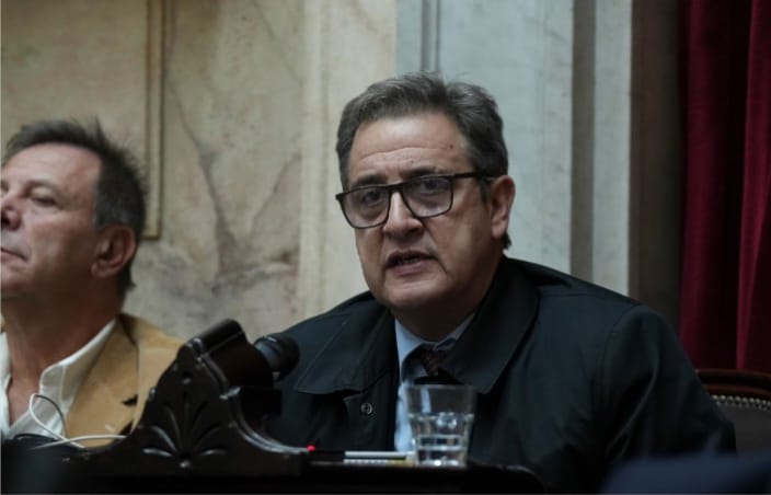 Eduardo Falcone: “Este proyecto no solucionará todos los problemas de la educación argentina, pero apunta a racionalizar el derecho de huelga”