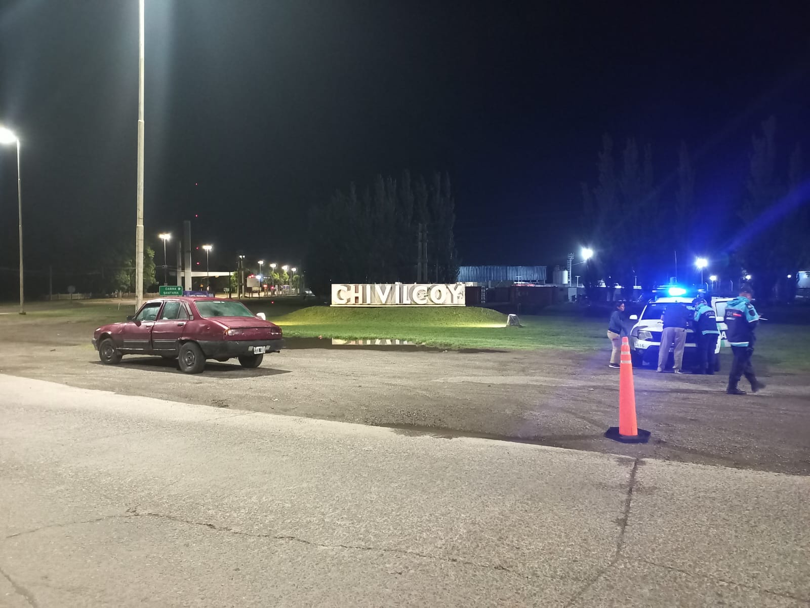 Retienen el vehículo y la licencia de conducir a una persona por realizar maniobras sinuosas en estado de ebriedad