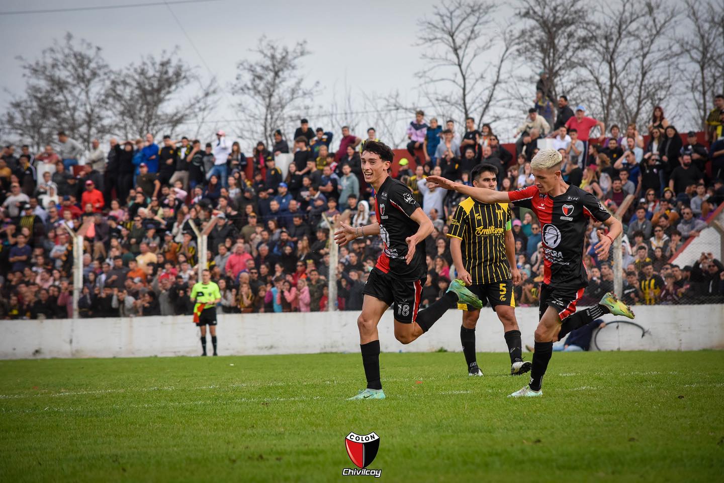 Comienza a escribirse la historia de una nueva definición local con Colón e Independiente.