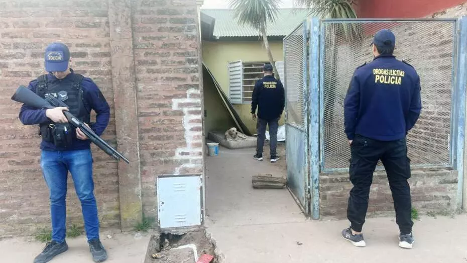 Junín: dos jóvenes aprehendidos por venta de estupefacientes en dos barrios