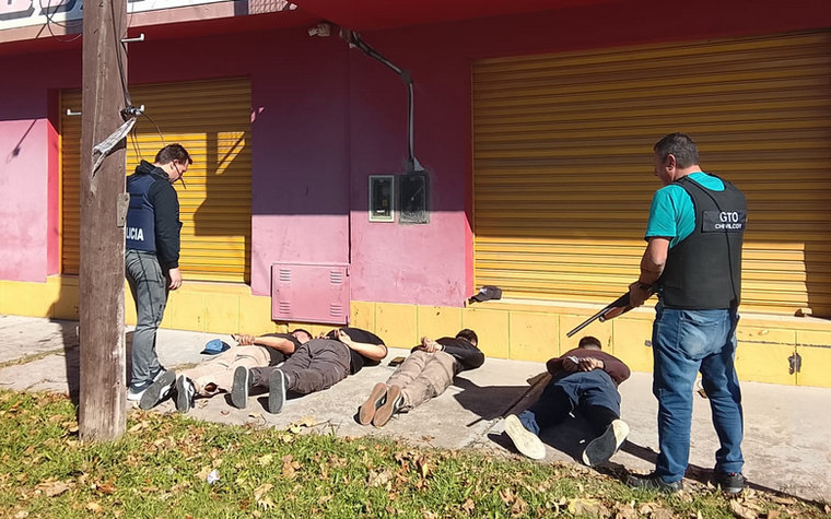 En Persecución y posterior allanamiento, se detiene una banda que sustraía cables de telefonía en Chivilcoy y en la región