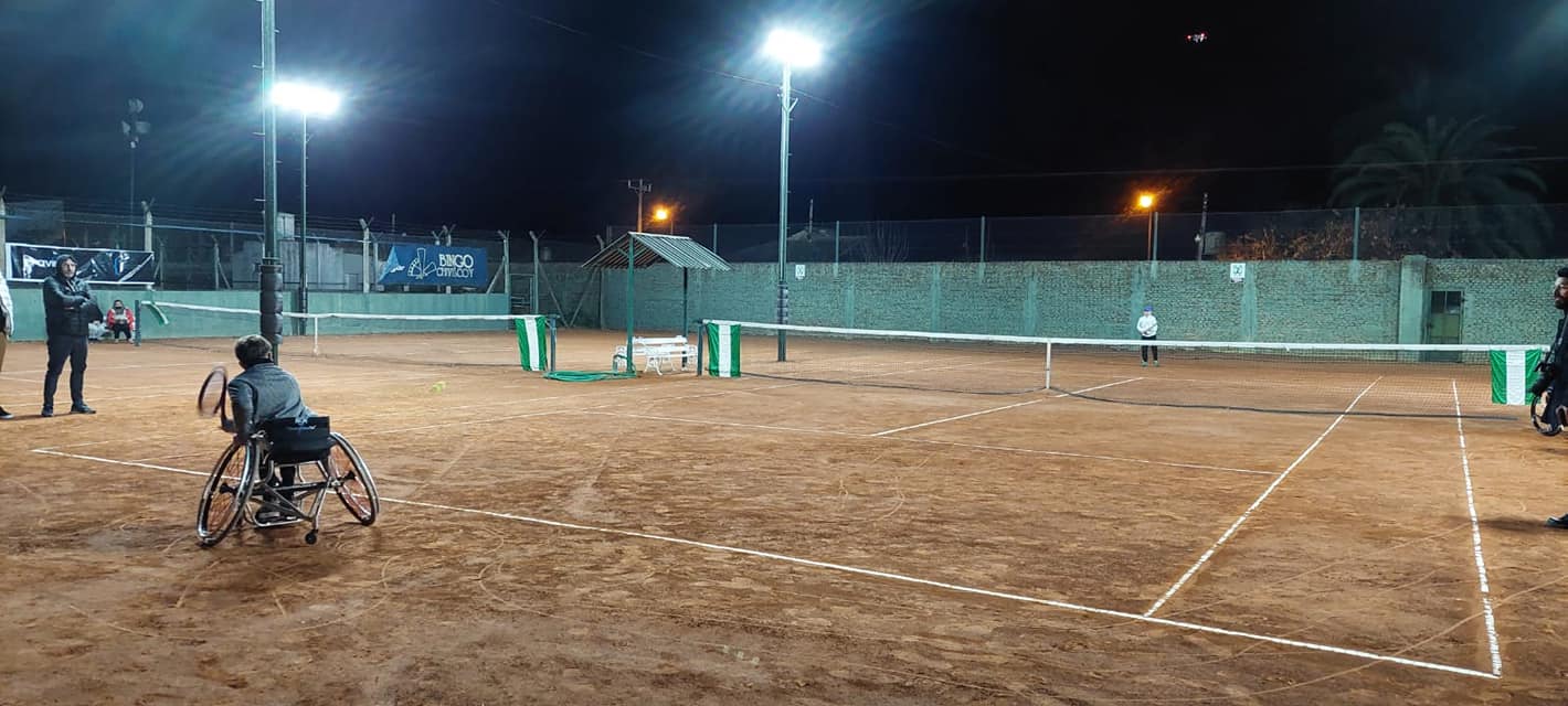 Nuevas luminarias para las canchas de Tenis del Club Gimnasia Chivilcoy