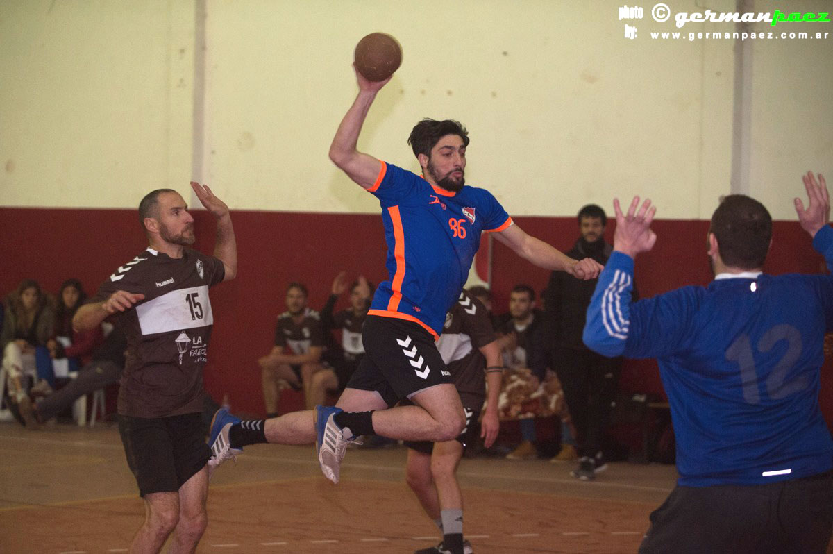 Handball
“Realmente estoy contento de haber tomado la decisión, en muchos aspectos, de regresar a pr