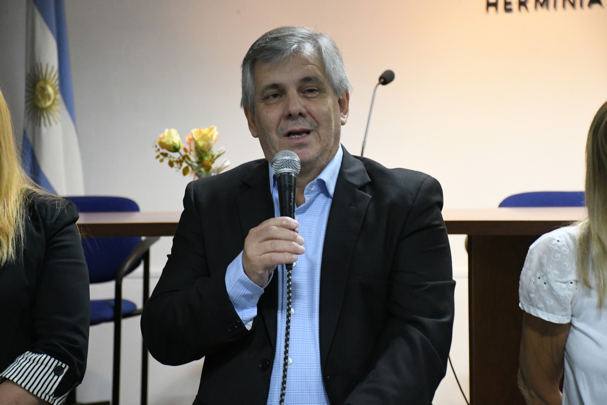 “Estoy dispuesto a recibir doscientas cincuenta marchas, lo que no voy a hacer es mentir y menos voy a generar ninguna falsa expectativa a ningún familiar”