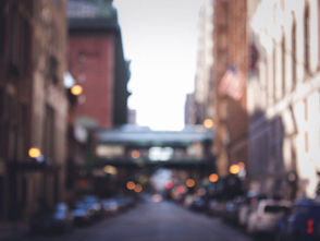 看似保護,卻像監牢