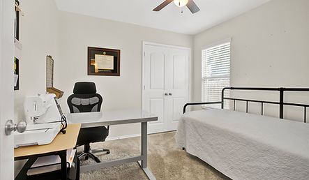 16-704 Heritage Dr-16.jpg