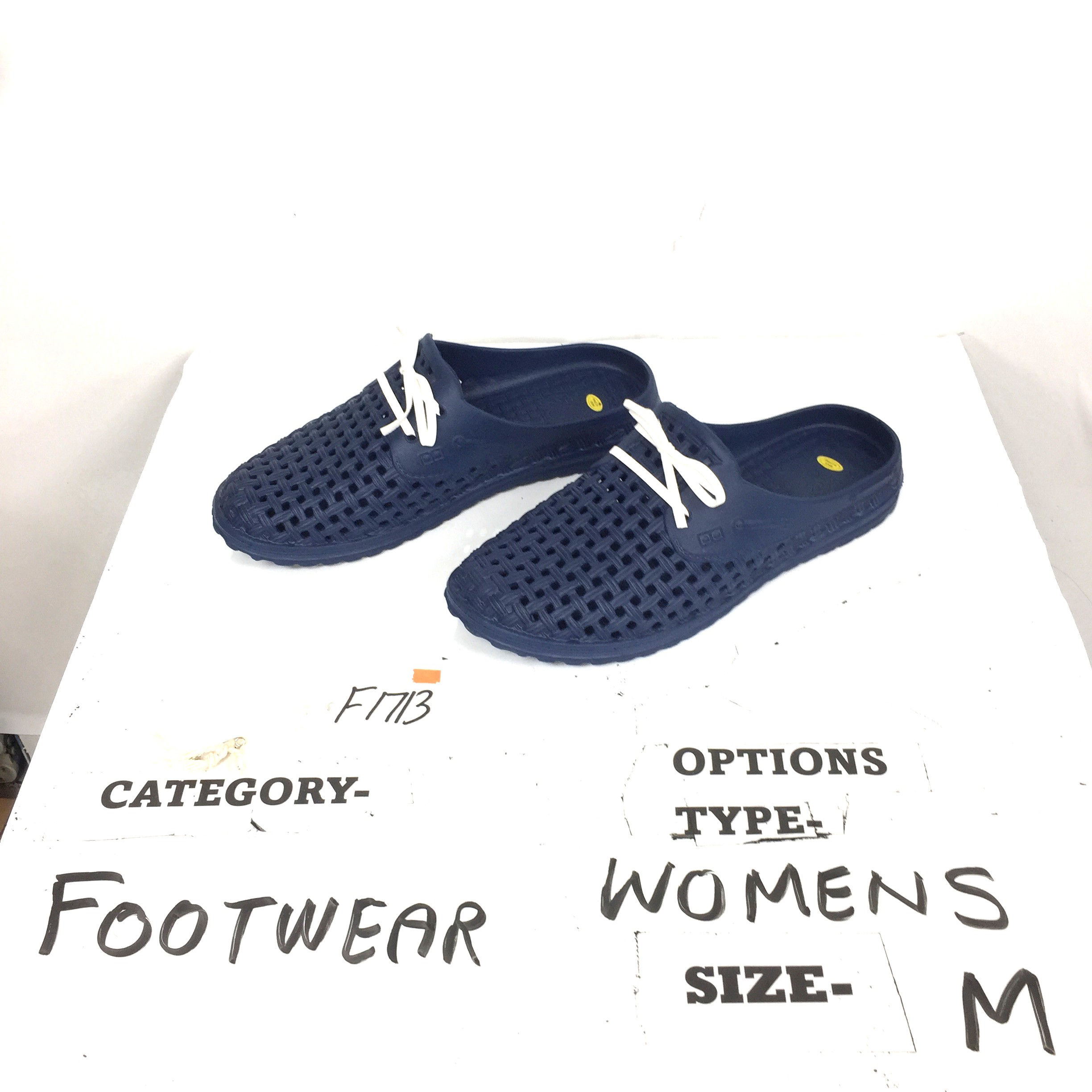 Women’s shoes 