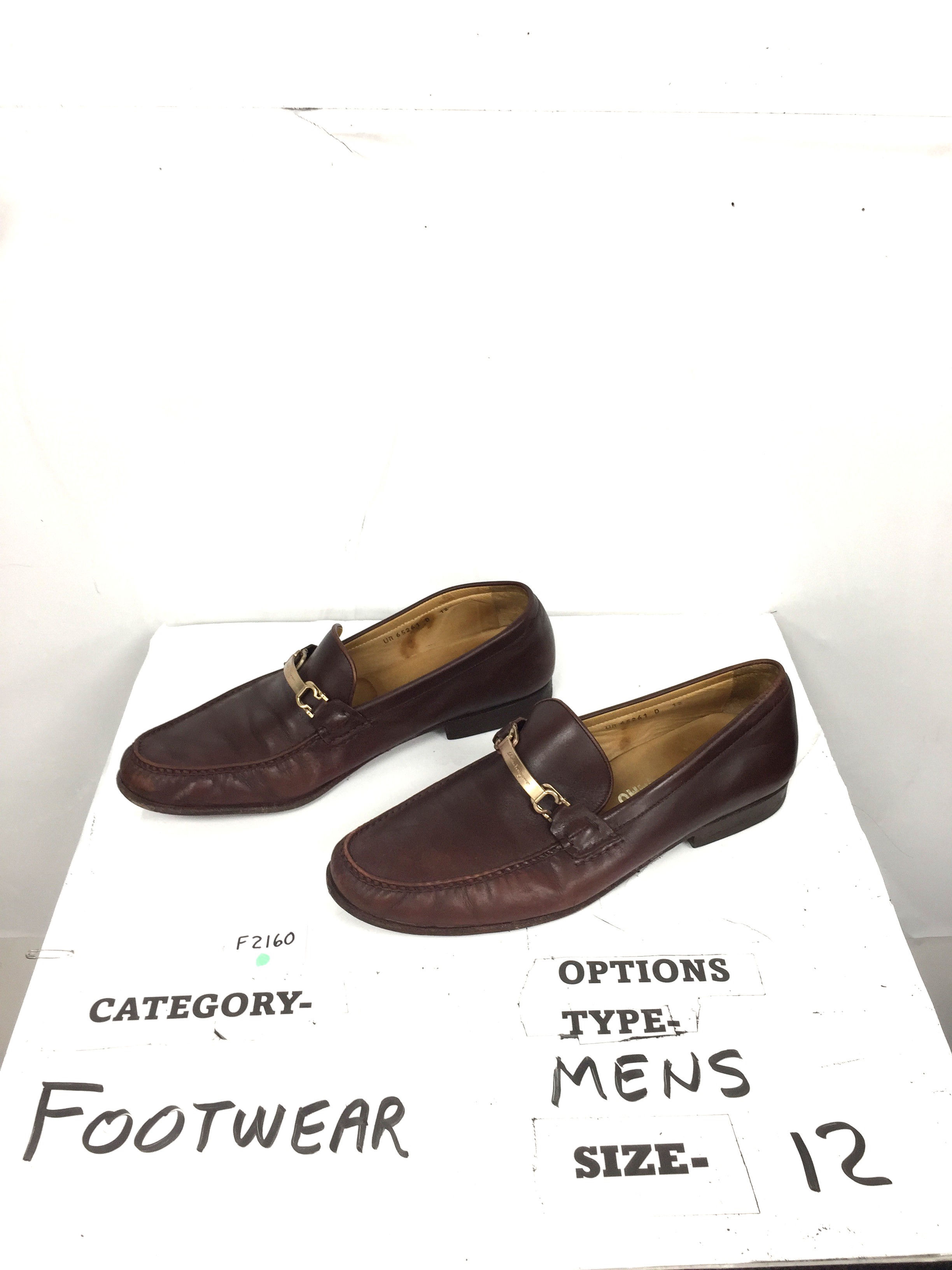 Men’s shoes 
