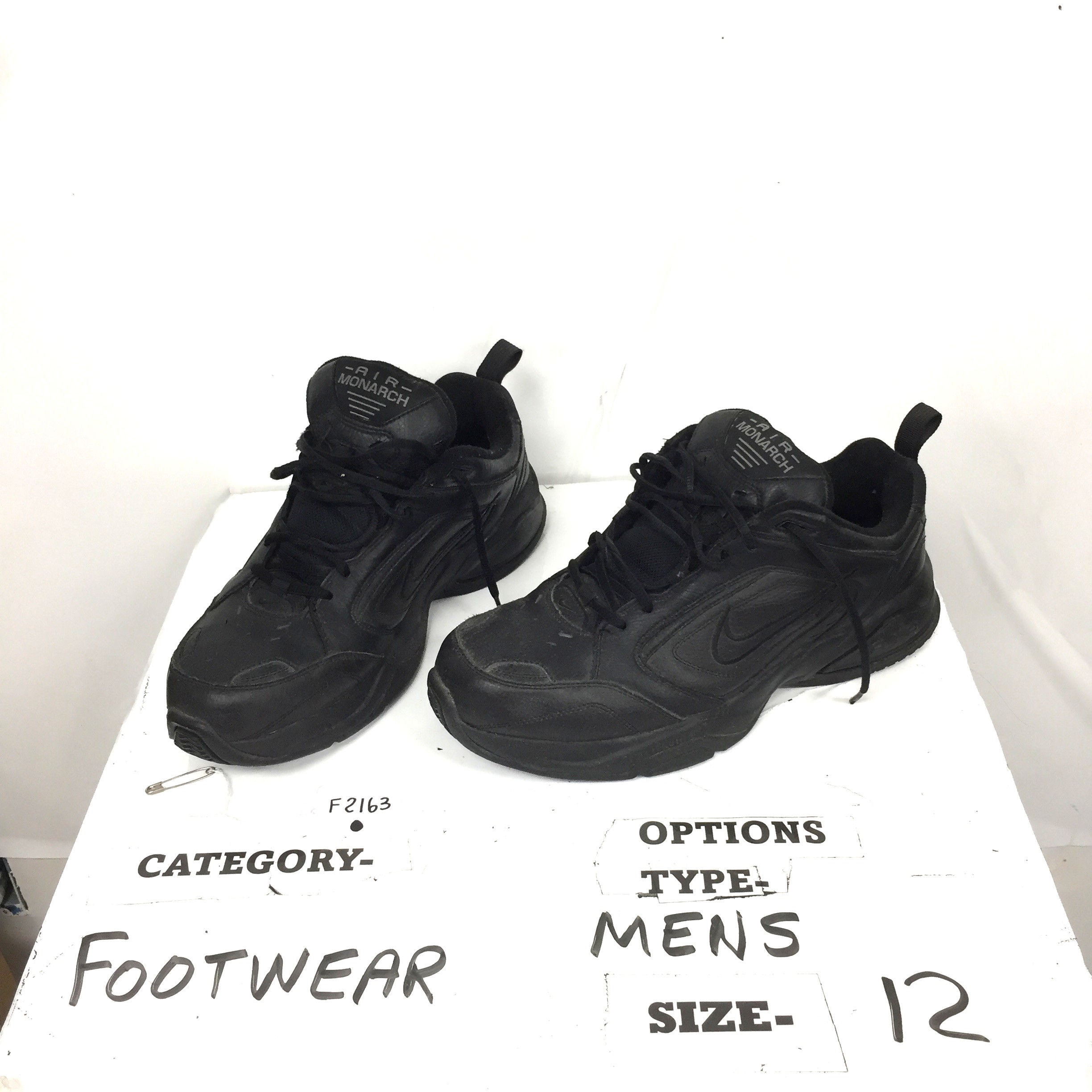 Men’s shoes 