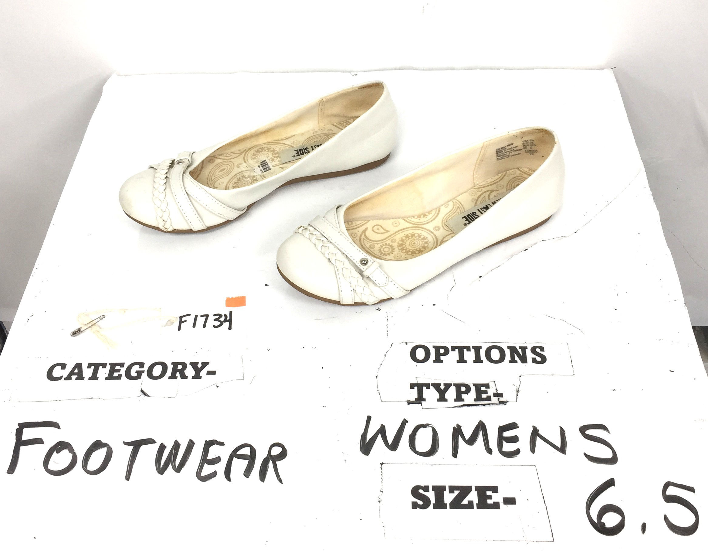 Women’s shoes 