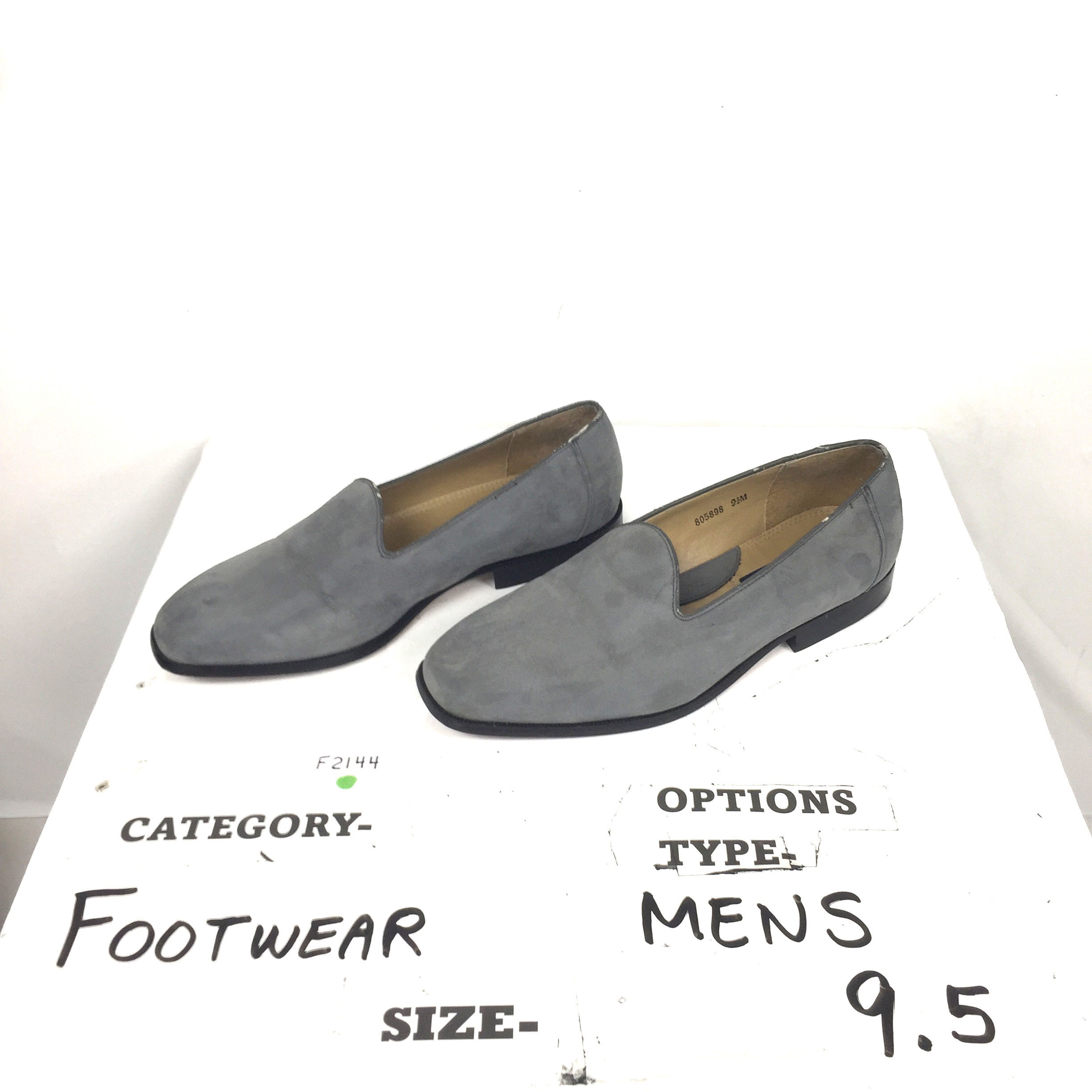 Men’s shoes 
