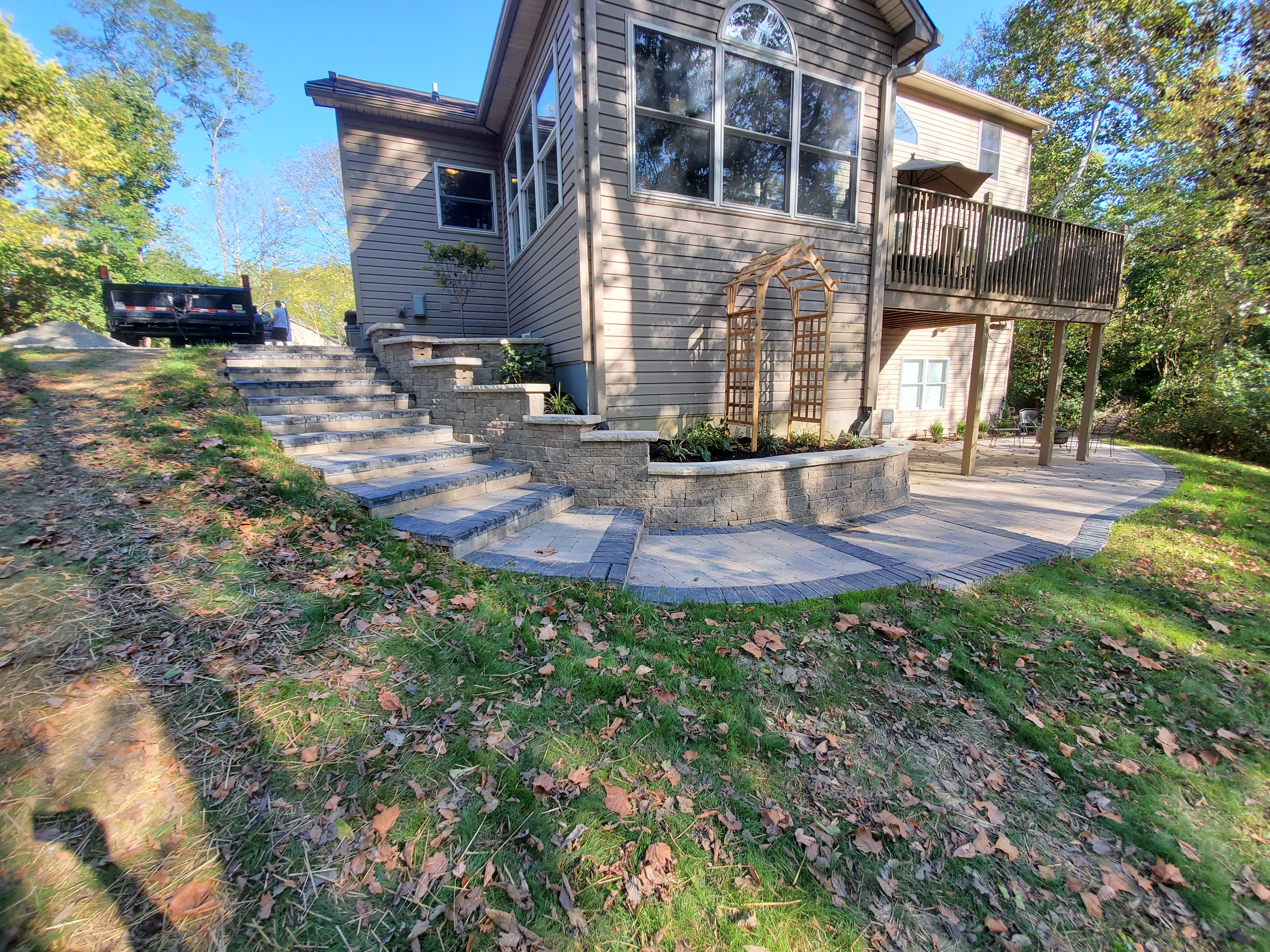 Paver patio, Retaining wall, Stairway an