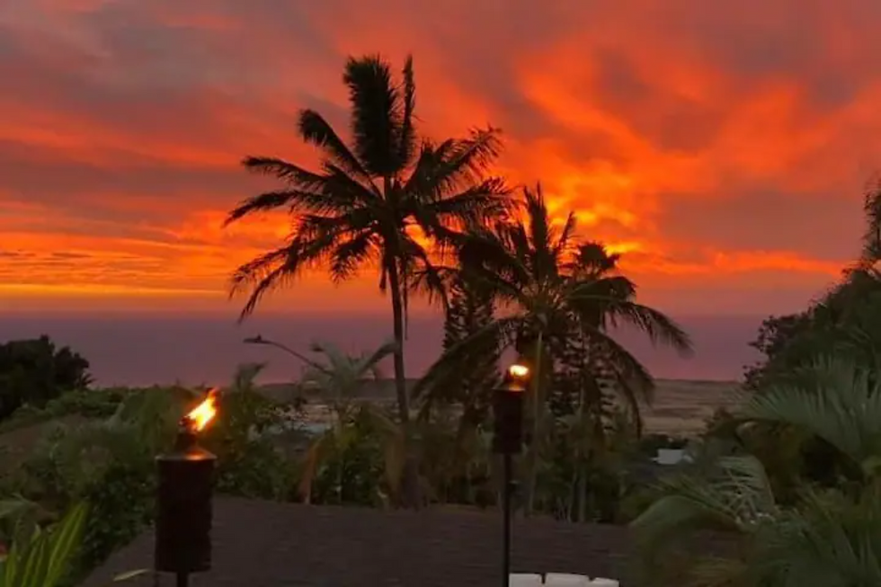 Kona Coast winter sunset view