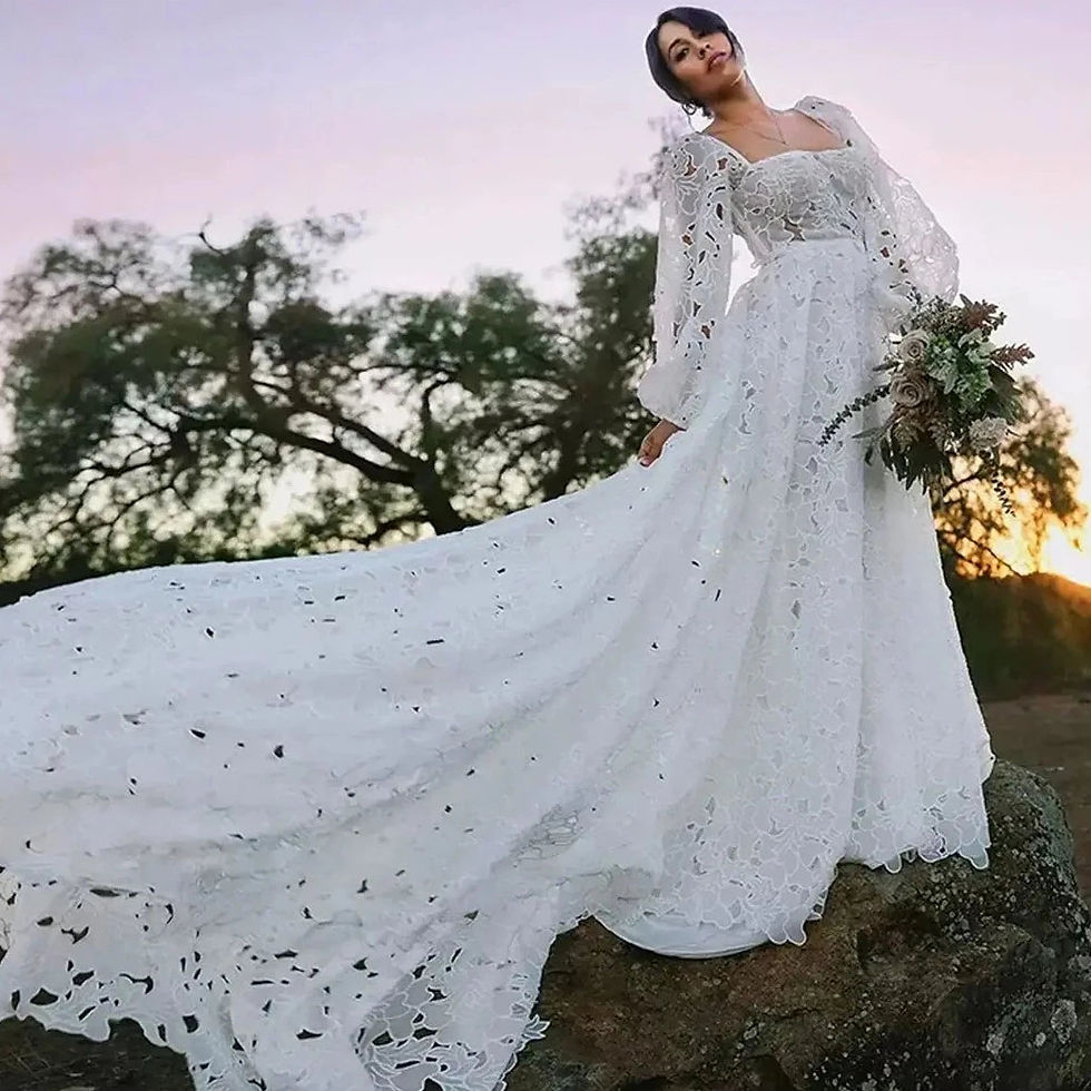 Thumbnail: Chic Square Collar A-Line Tulle Wedding Dress with Backless Design and Lace Appl