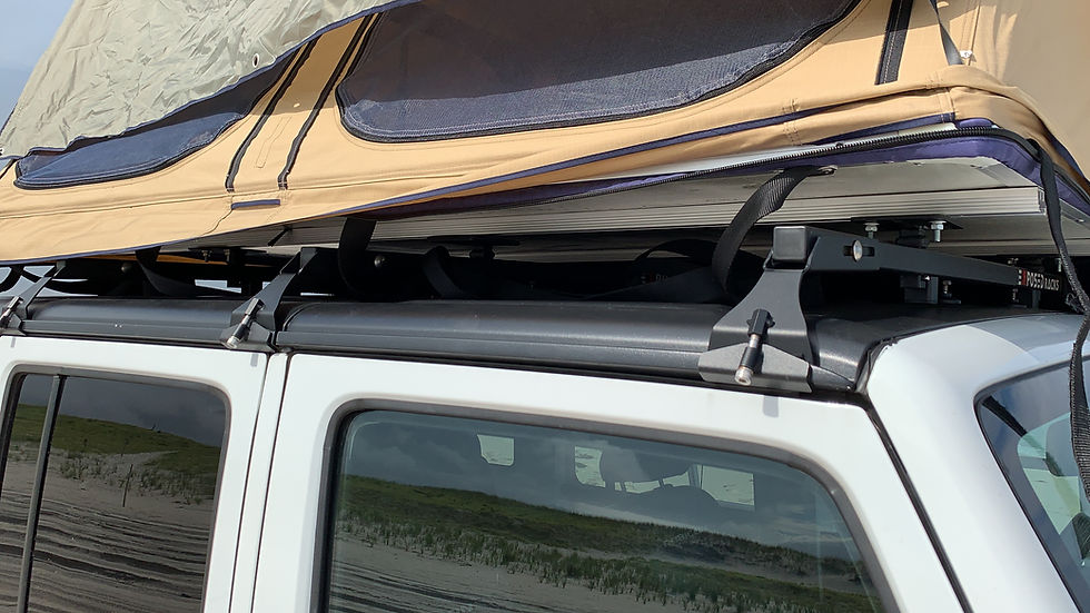 Thumbnail: 9708 BLACK NO DRILL CLICK-IN Roof Racks Jeep Wrangler JKU (4dr) Hard Top