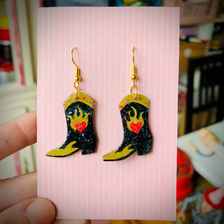 GOODIES - BOOTS FOR WALKING