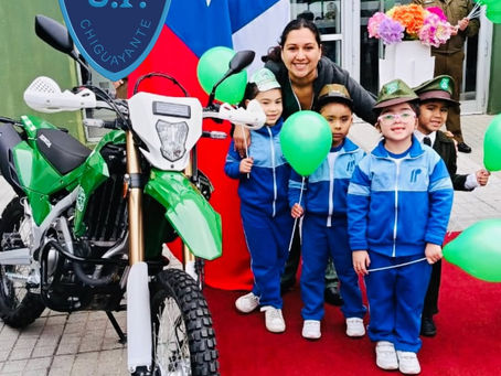 Patricianos visitan a Carabineros en su día