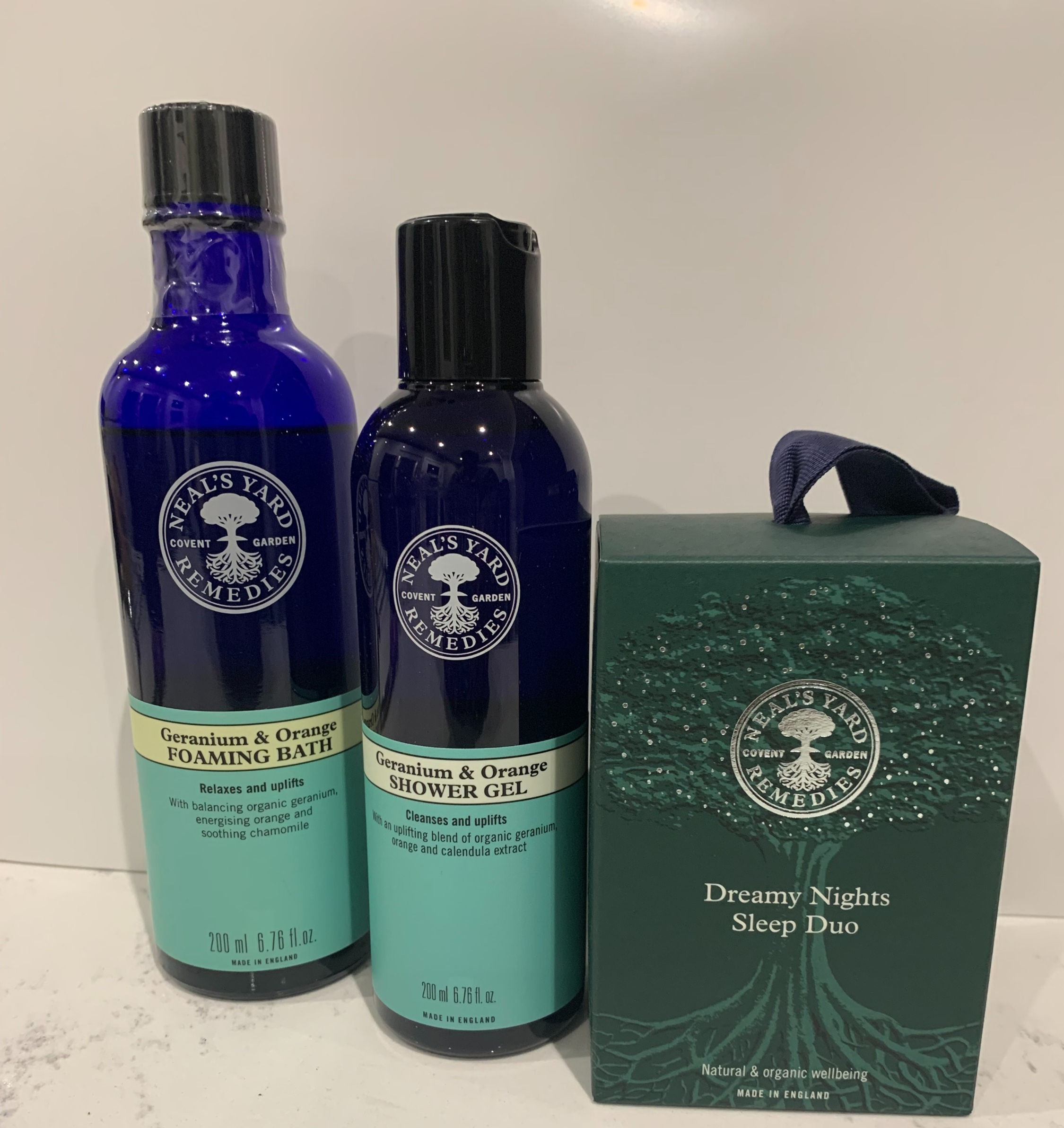 Unwind - Geranium and Orange Gift Set