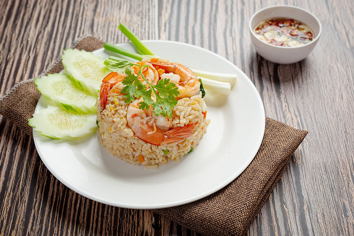 american-shrimp-fried-rice-served-with-chili-fish-sauce-thai-food (2)a.jpg