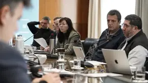 Gobierno argentino anunciará medidas para Pymes, el campo y la industria en medio de la devaluación