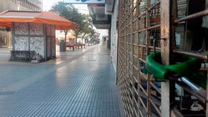 Carnaval con persianas bajas: el comercio de San Miguel de Tucumán no abrirá el lunes