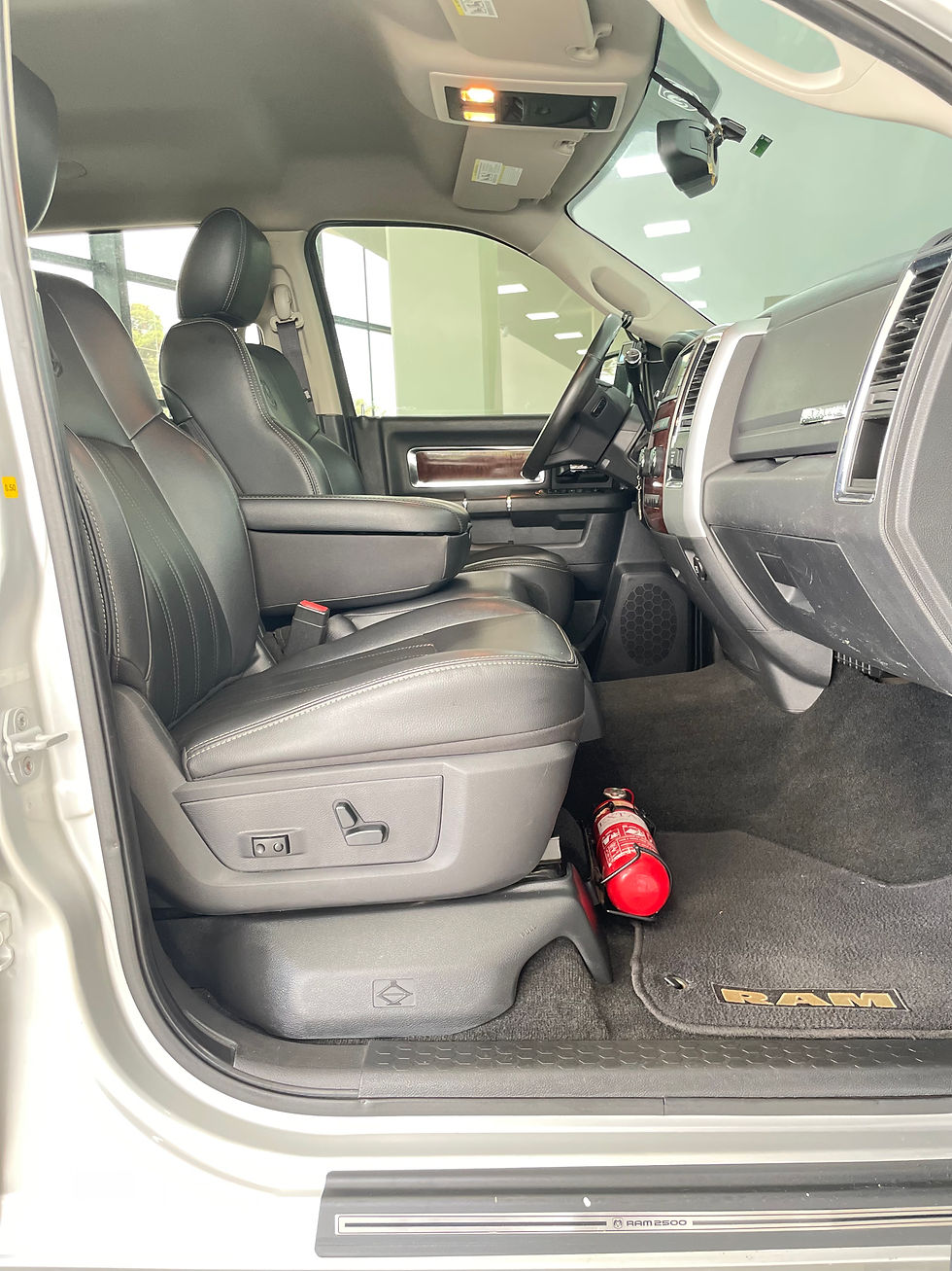 Miniatura: RAM Laramie 6.7 2012