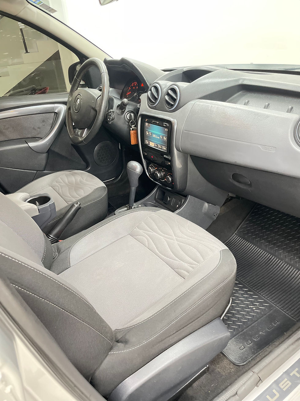 Miniatura: Duster Dynamic 2.0 automática 2015