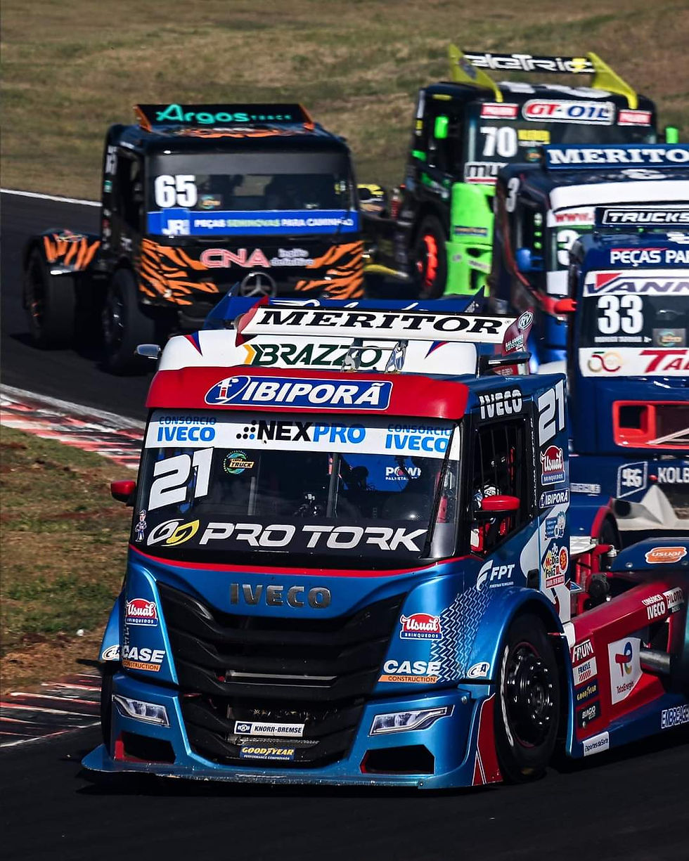 Grid com 31 caminhões - divulgação