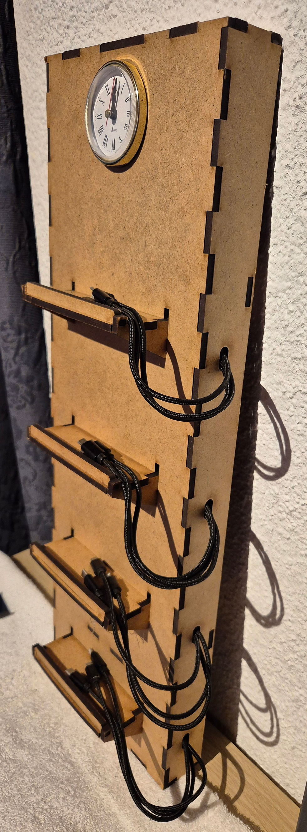 Miniaturbild: HOMEDOCK... MDF-Wandstation
