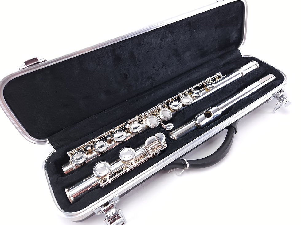 Pearl Flute PF-665 ケース付き Pearl 665 Series Quantz Flute with Upgraded Headjoint