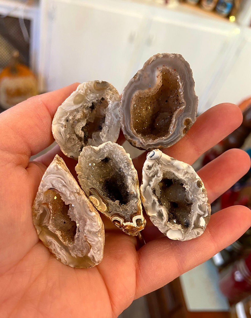 Thumbnail: Mini Agate Geodes