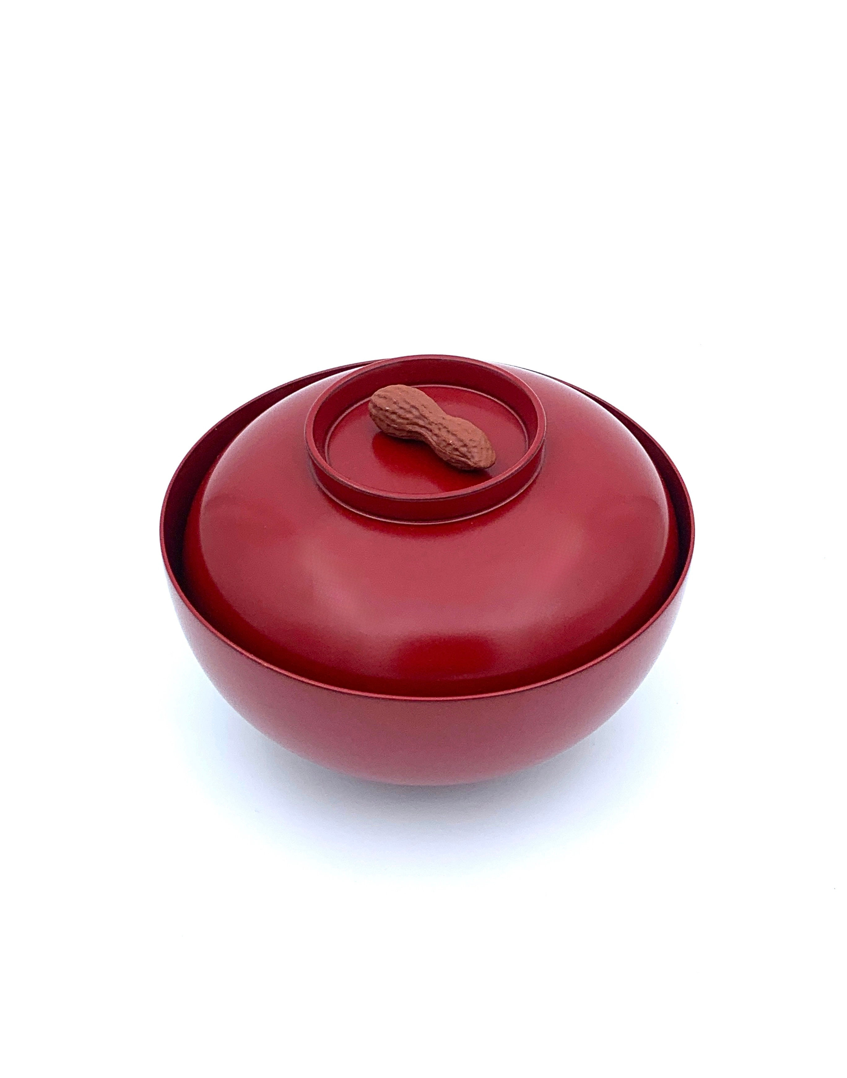 Lacquer-Wood Lidded Bowl, Madder Red by Ishikawa Shippodo