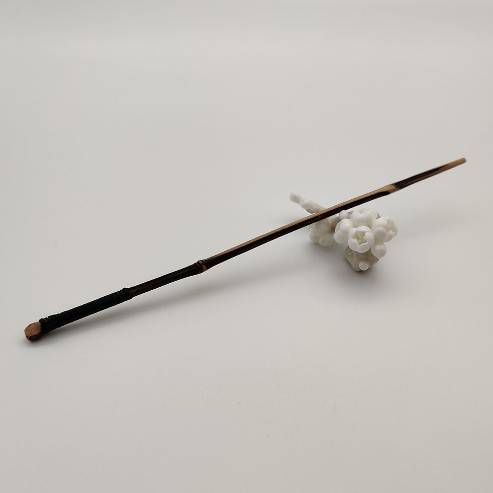 Thumbnail: Dehua Porcelain Flower-Branch-shaped Utensil Stand