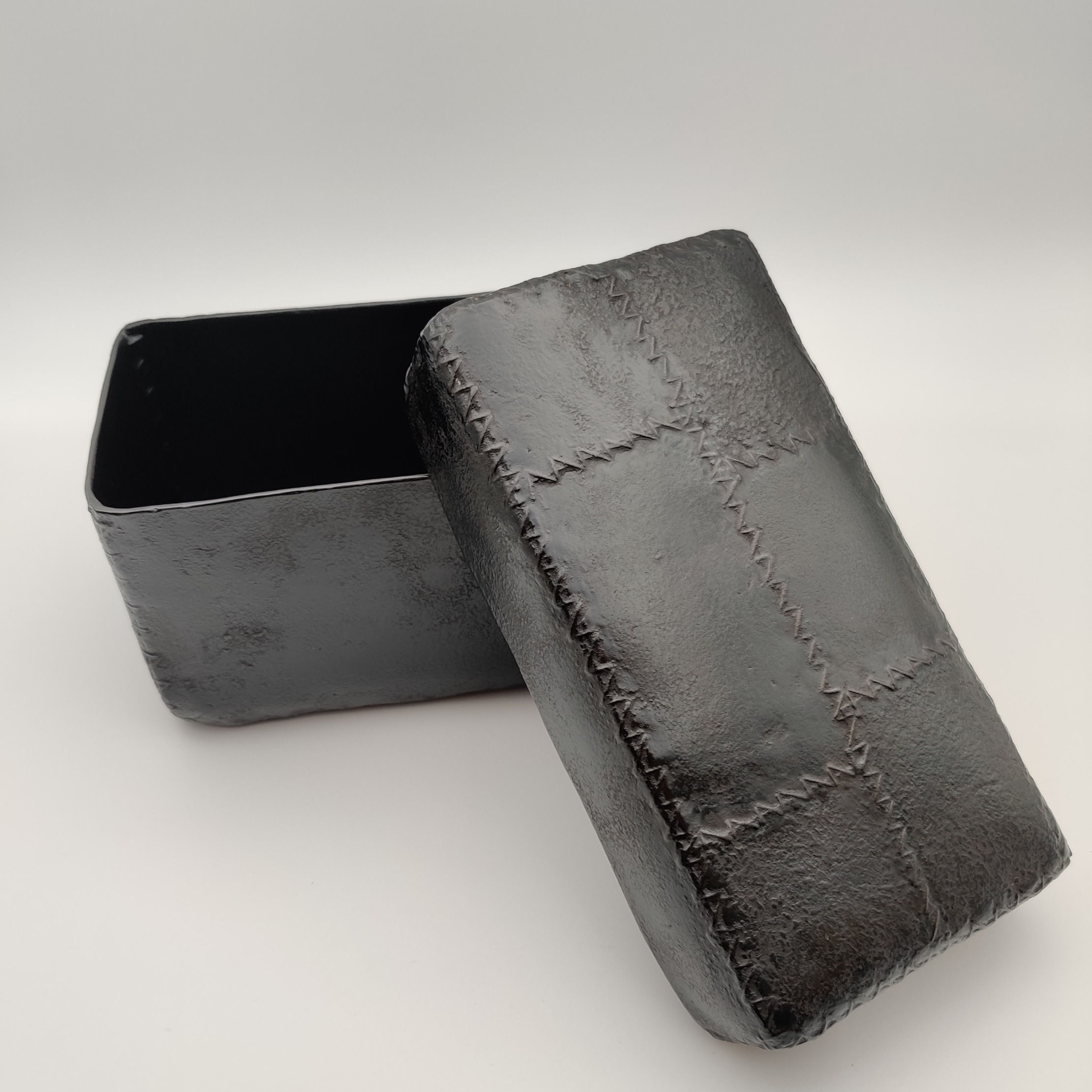 Rectangular Lidded Box -1