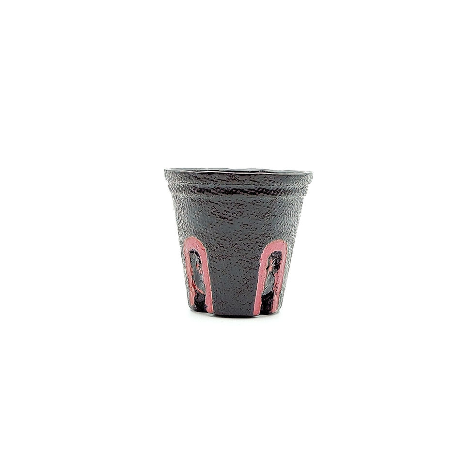 Thumbnail: Pot-shaped Lacquer Cup by Natsuki KURIMOTO