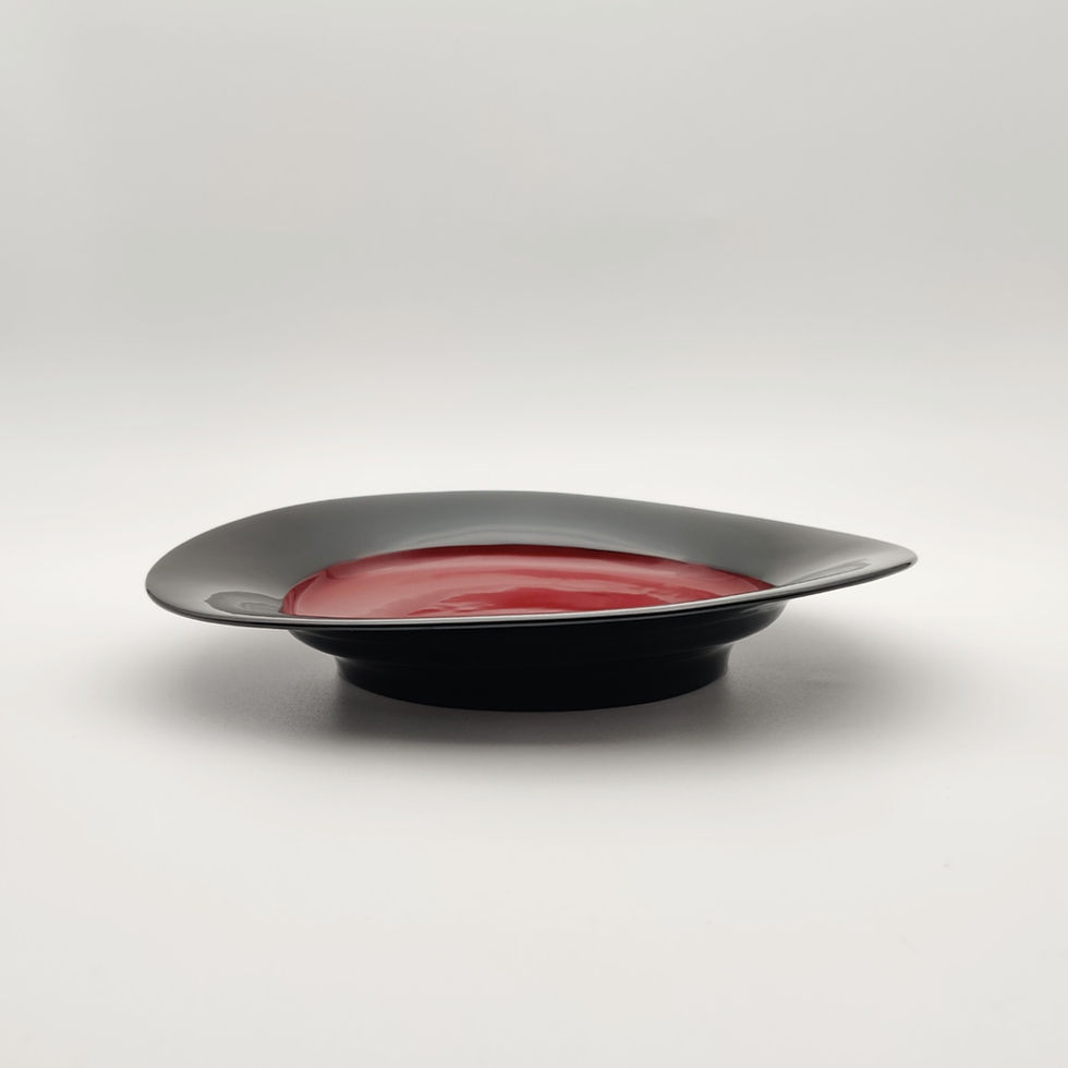 Thumbnail: Lacquer Plate No. 71 by Katsuji KAMATA