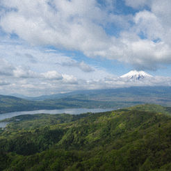 山梨の山岳資源を使って活動する― 自然資源を価値へ変えるということ ―