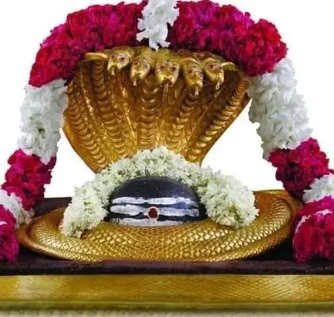 Mallikarjuna Jyotirlinga, a sacred shrine of Lord Shiva associated with divine blessings, devotion, spiritual significance, and the ancient Shaivite tradition.