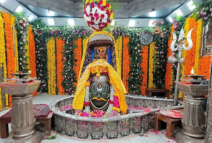 Mahakaleshwar Jyotirlinga, the sacred form of Lord Shiva associated with time, divine power, protection, devotion, and the spiritual heritage of Ujjain.
