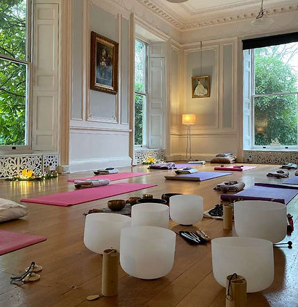 Sound-healing-Romsey.jpg