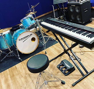 PIANO ROOM UNIZON