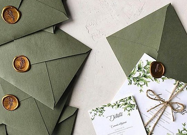 Greenery wedding invitation with handmade envelope and wax seal _ ©️️️️️ PAPIRA invitatii