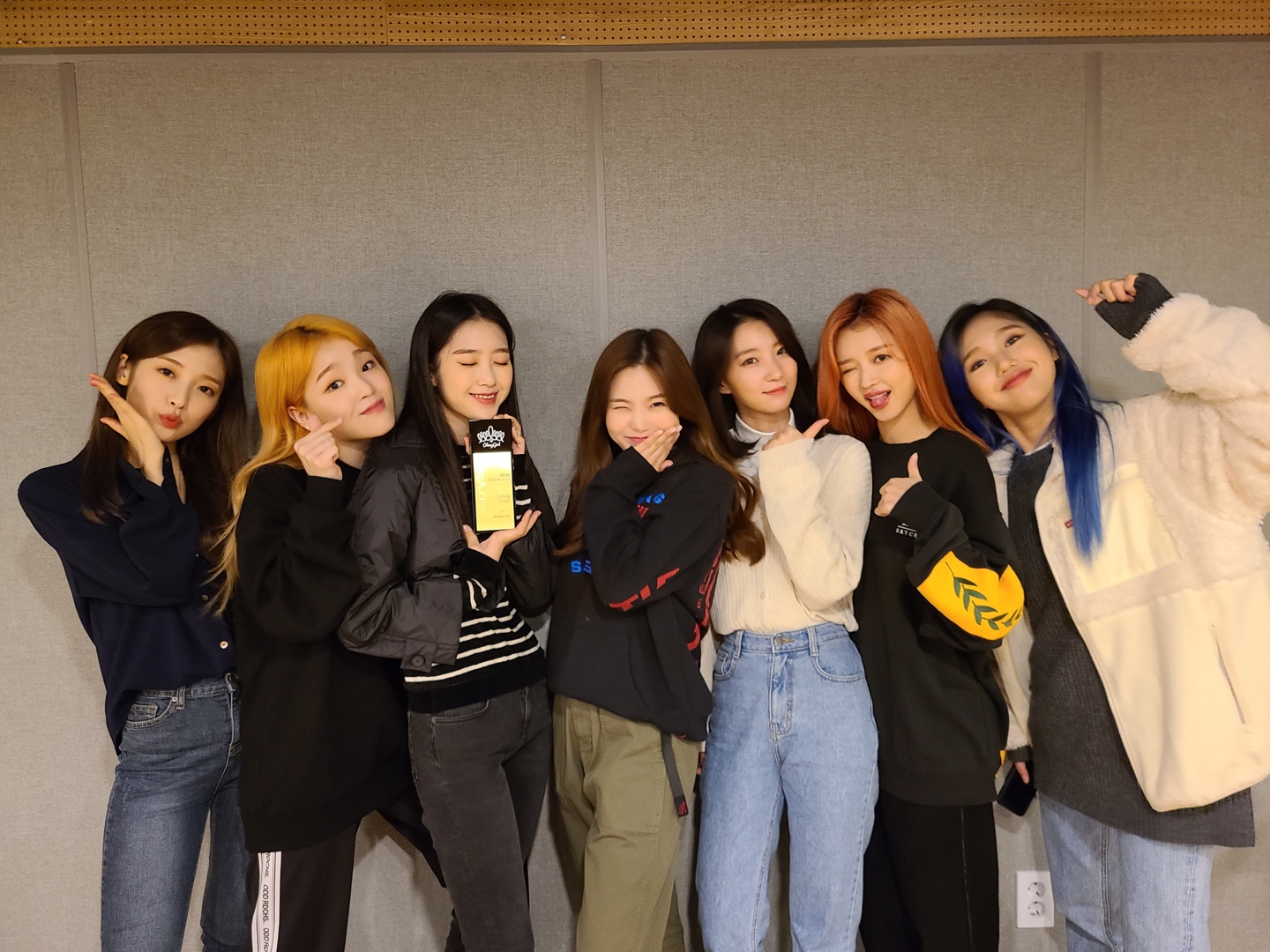 5_오마이걸.jpg