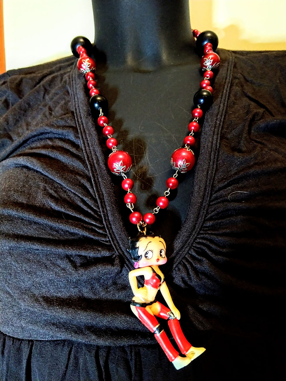Collana Betty Boop in rosso