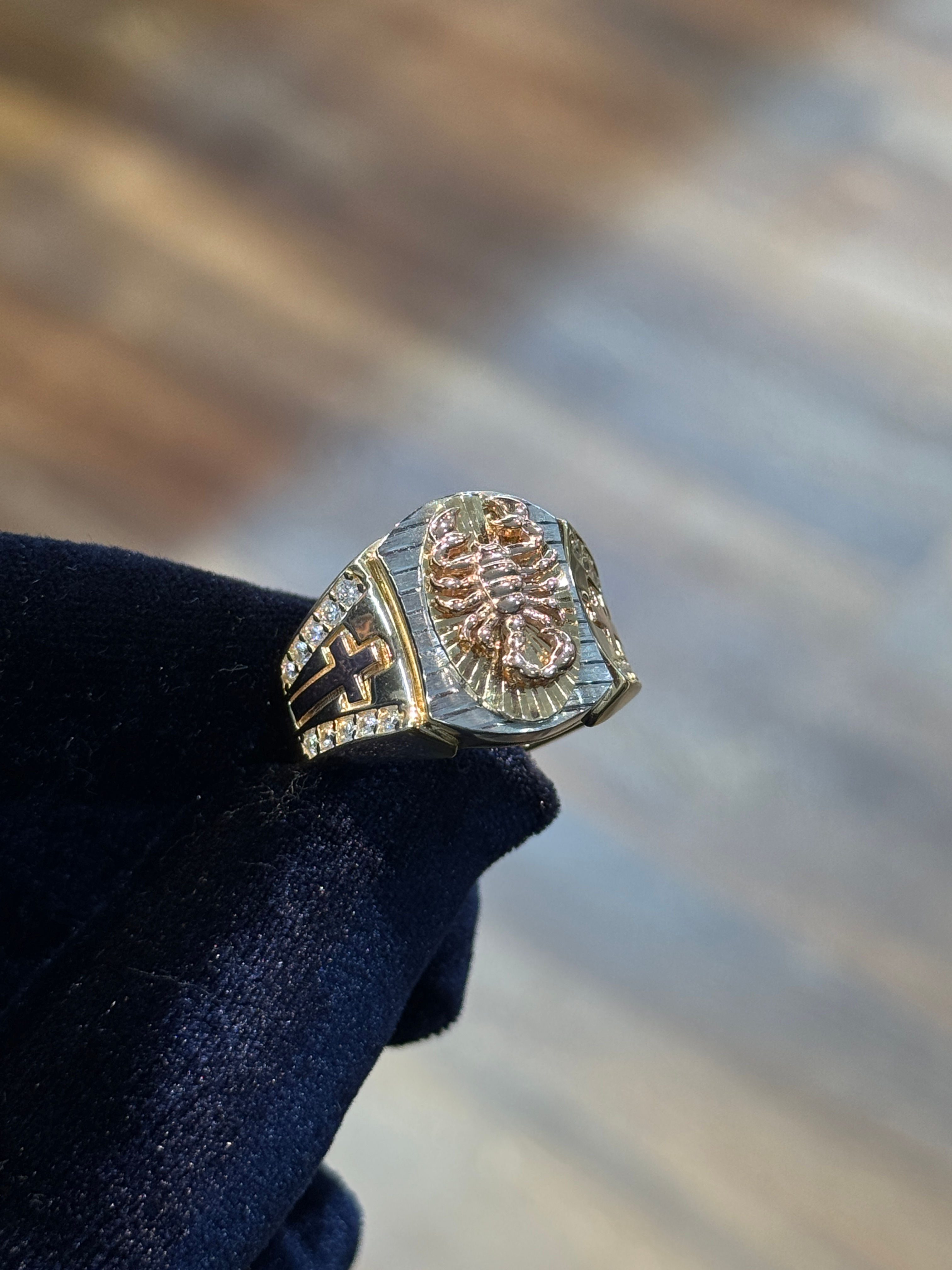 Men's Tri-Color Scorpion Ring (small size)