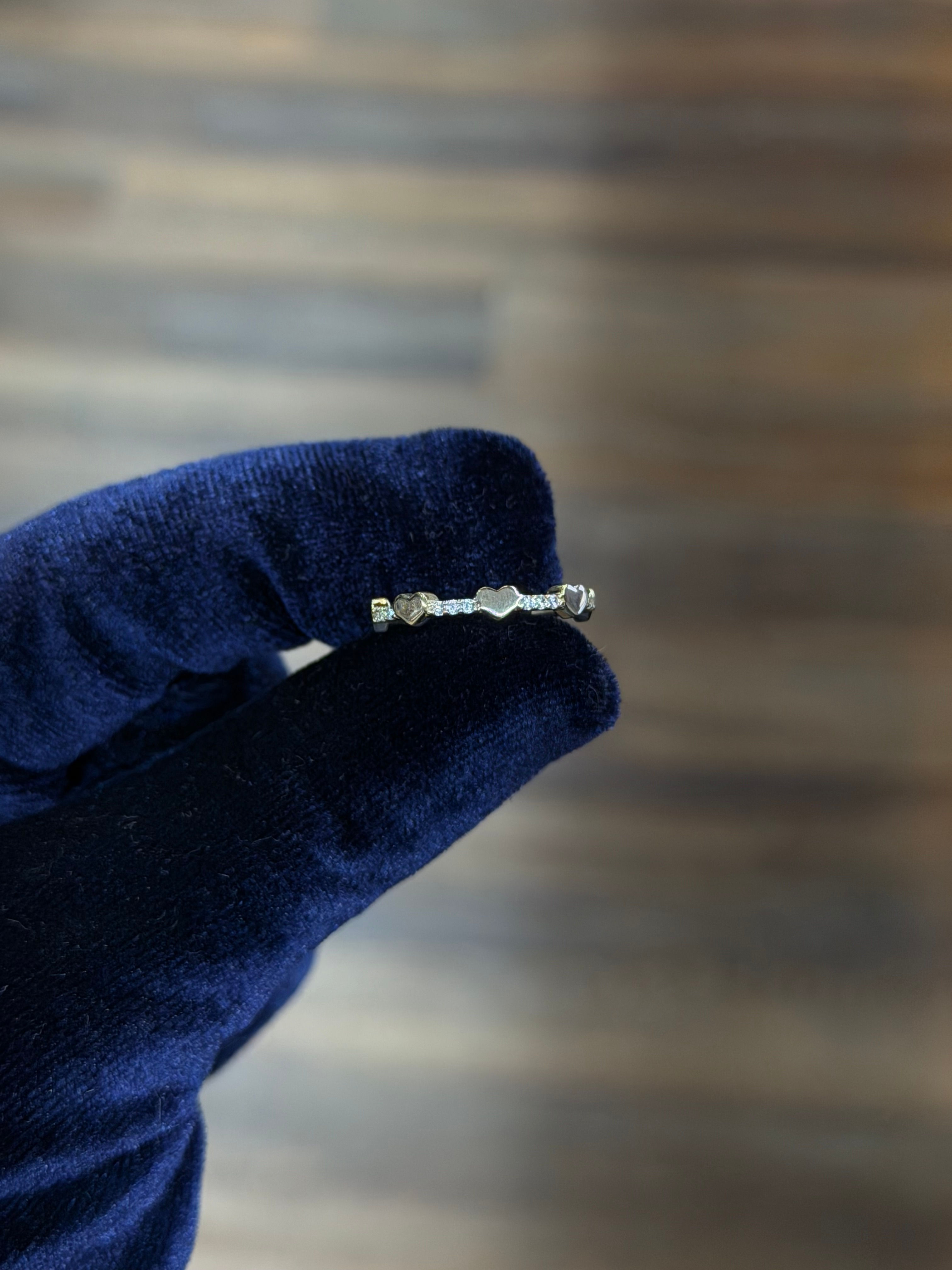 10K Women's Heart Ring