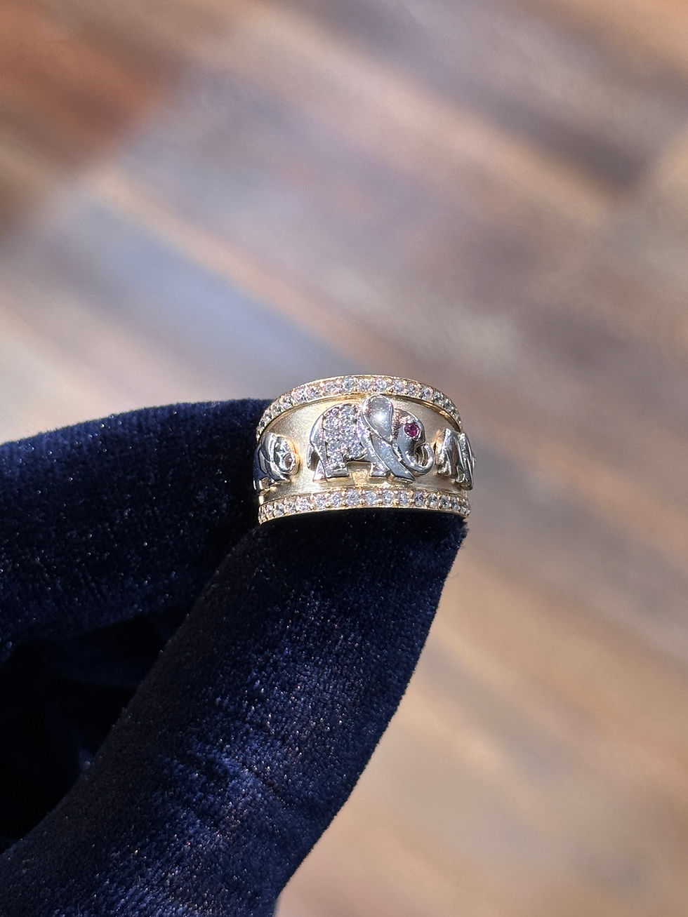 Women's Two-Tone Elephant Ring