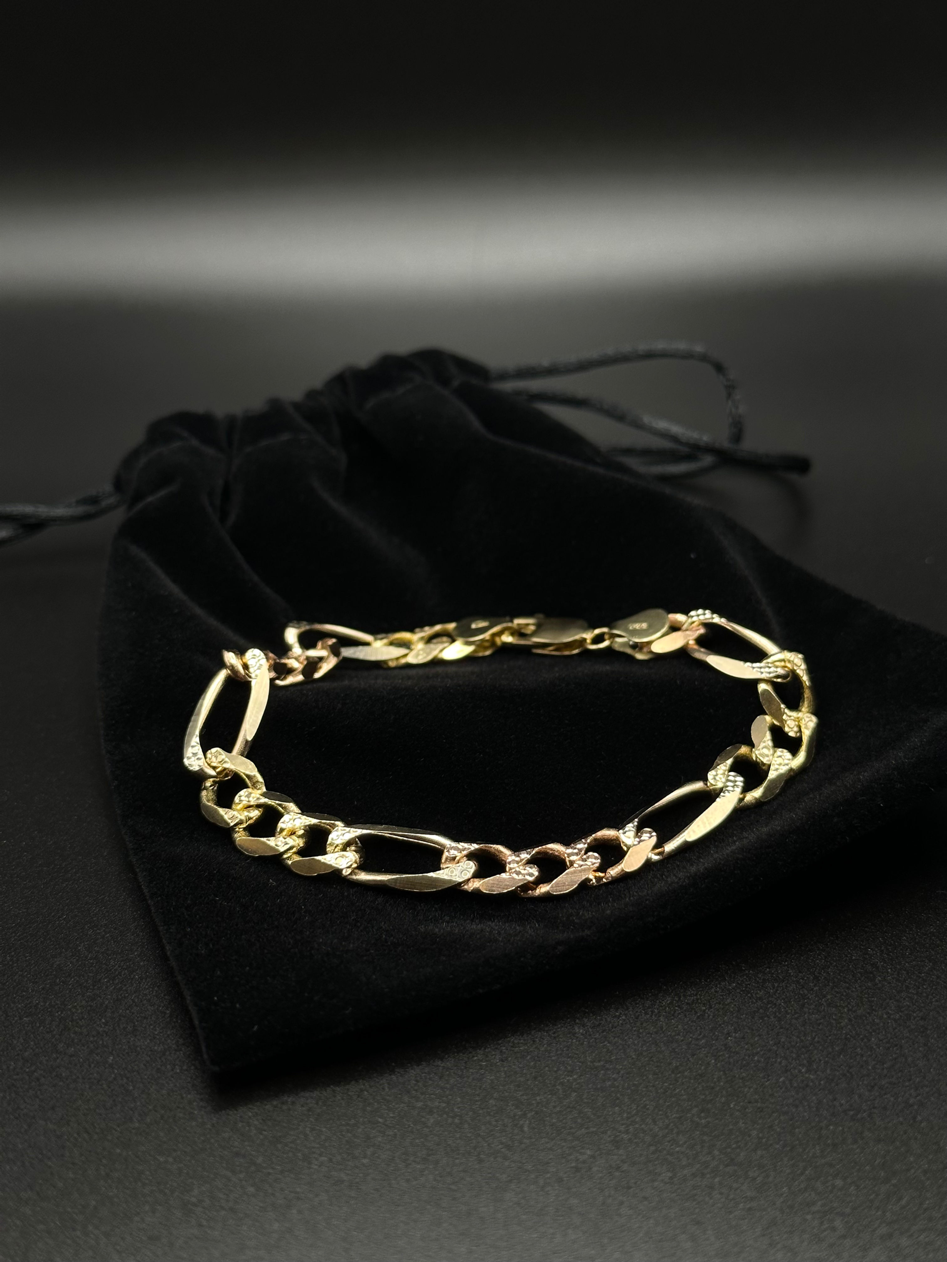 Solid Tri-Color Figaro Bracelet