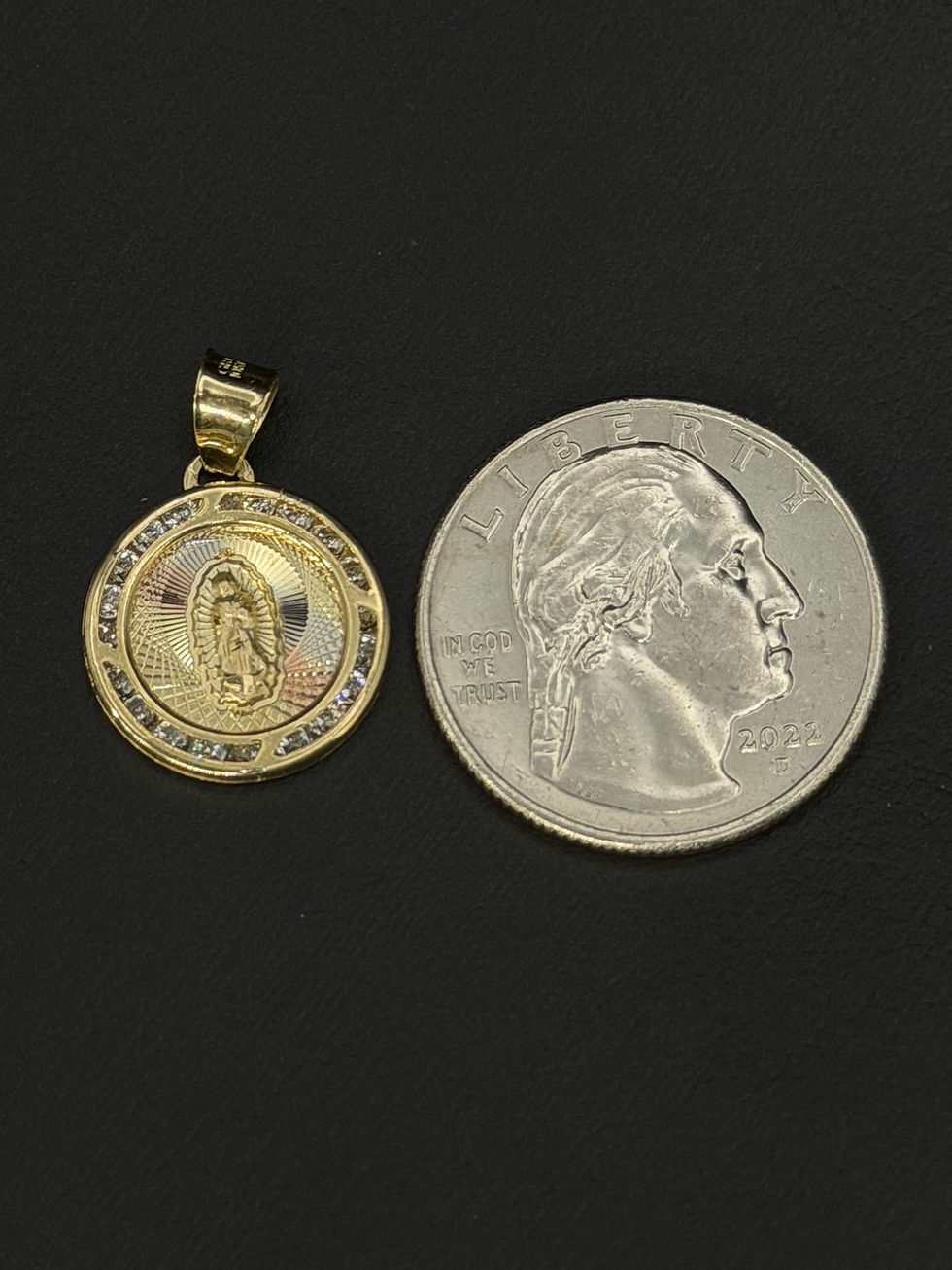 Miniatura: 10K CZ Virgin Mary Pendant