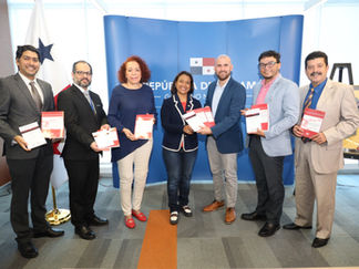 ASDAP realizó donación de libros sobre derecho de autor al Ministerio de Cultura de Panamá